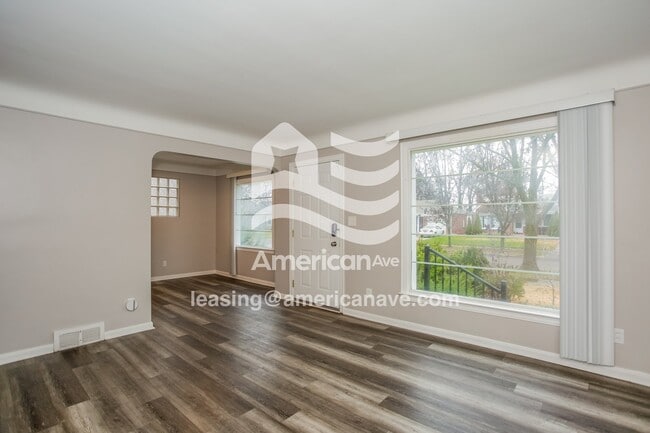 Building Photo - 20894 Lancaster St