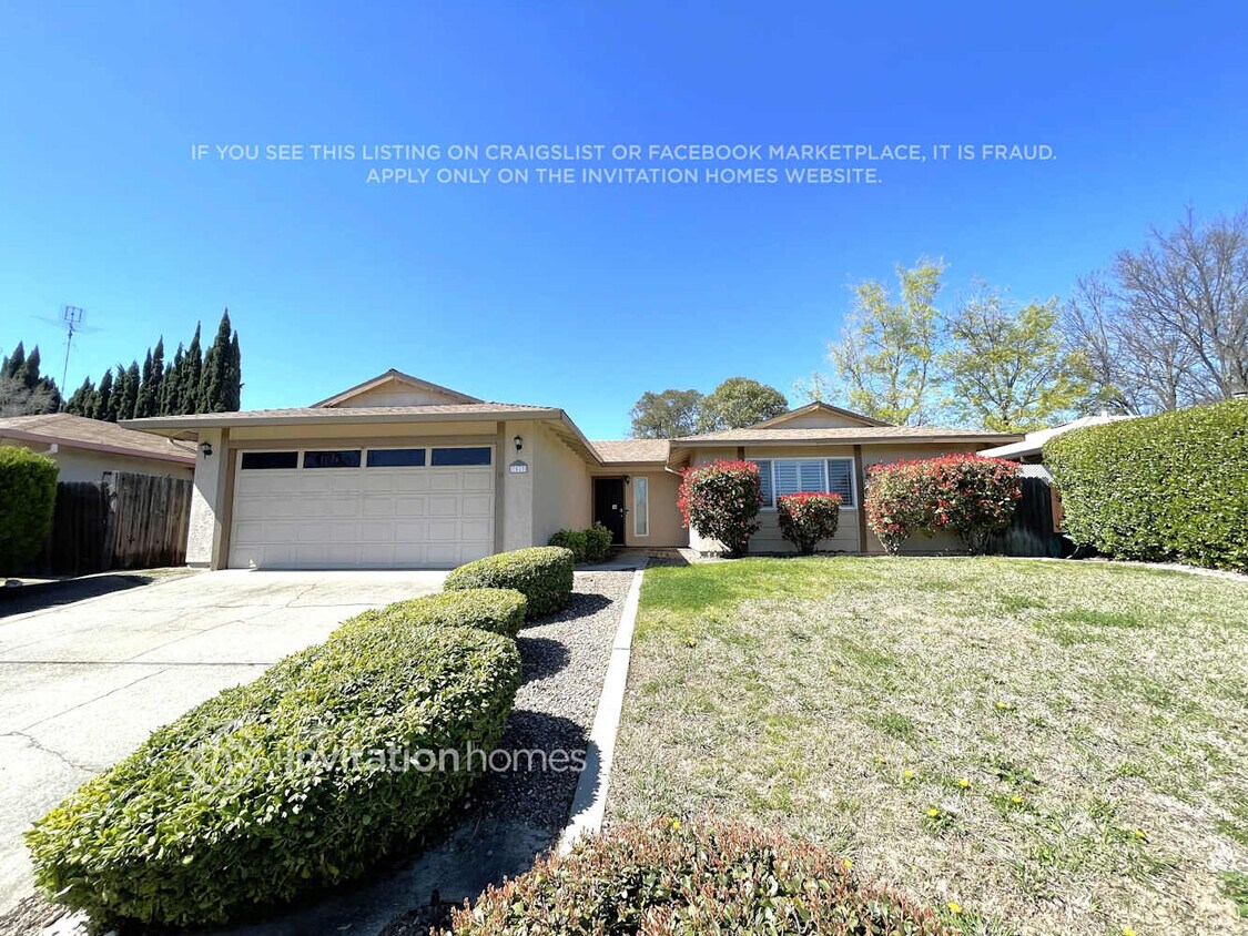 Foto principal - 7517 Blackthorne Way