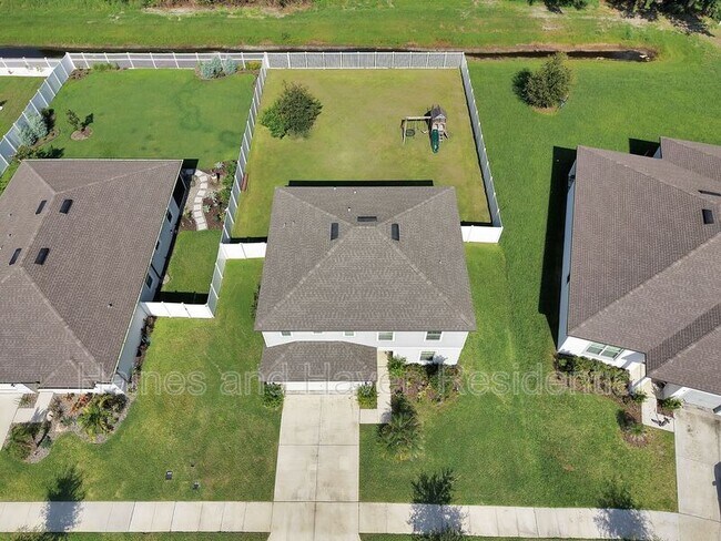 Foto del edificio - 1042 Michelangelo Ln