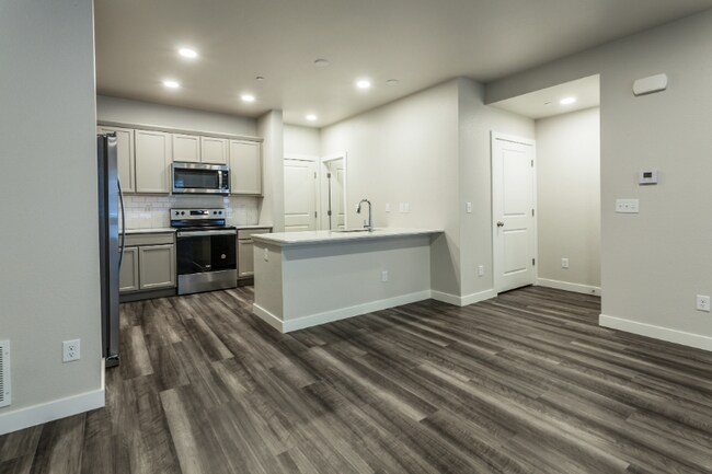 Building Photo - 2920 Barnstormer St
