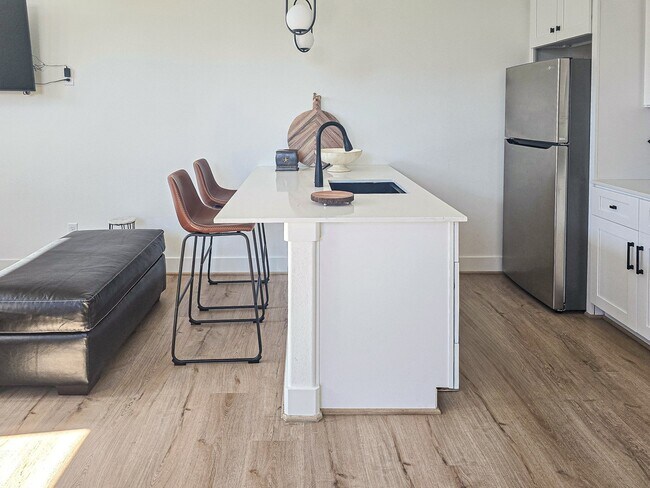 Foto del edificio - 203 Danna Ln