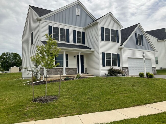 Building Photo - Beautiful Brand New Home in Spring Meadow ...