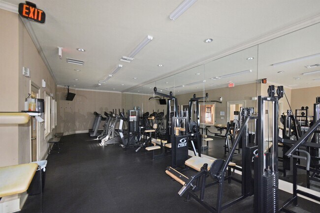 Building Photo - 275 Old Village Center Cir