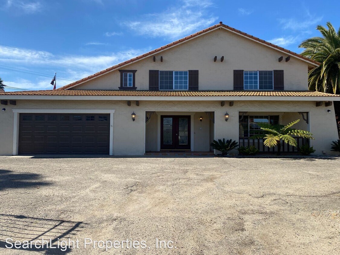 Foto principal - 3 br, 2.5 bath House - 390 Tallyho Rd.