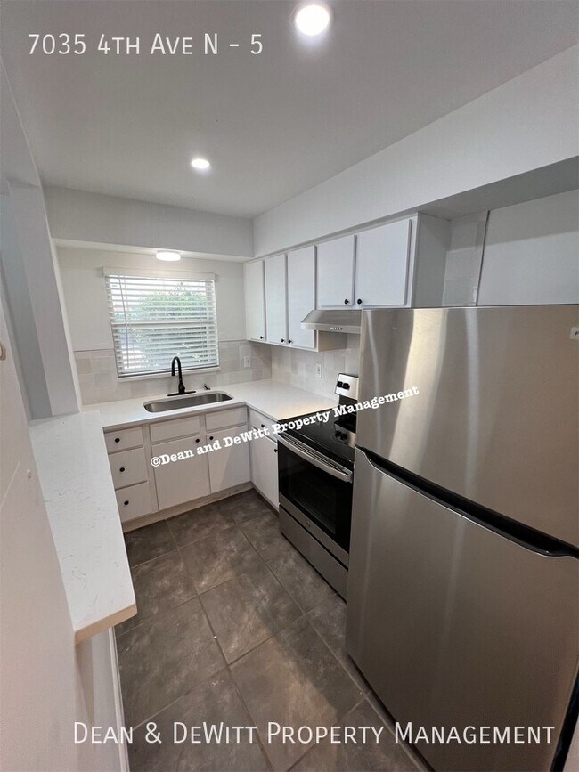 Foto del edificio - 7035 4th Ave N