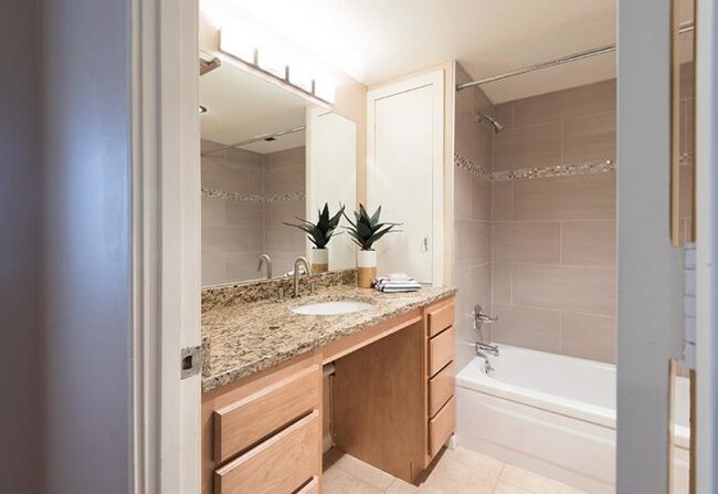 Foto del edificio - 2 bedroom in Denver CO 80203