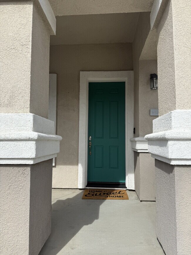 Foto del edificio - Charming 4-Bedroom, 3-Bathroom Single-Family Home