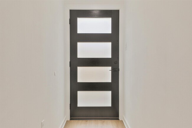 Foto del edificio - 9347 Lavender St