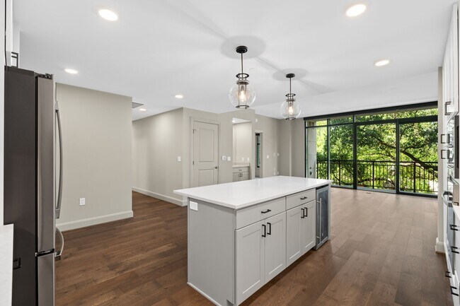 Foto del edificio - 2511 Willowick Rd