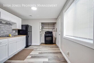 Building Photo - 94 Edson St