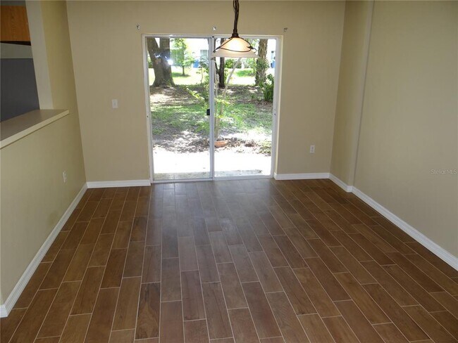 Foto del edificio - 4654 Ashburn Square Dr