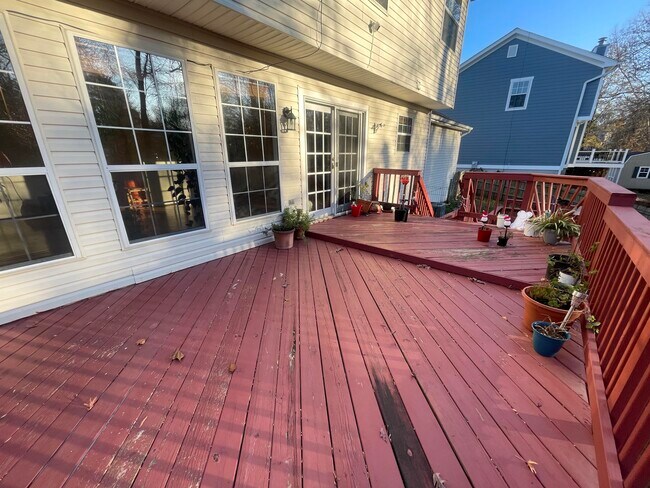 Building Photo - 40 Tanterra Dr