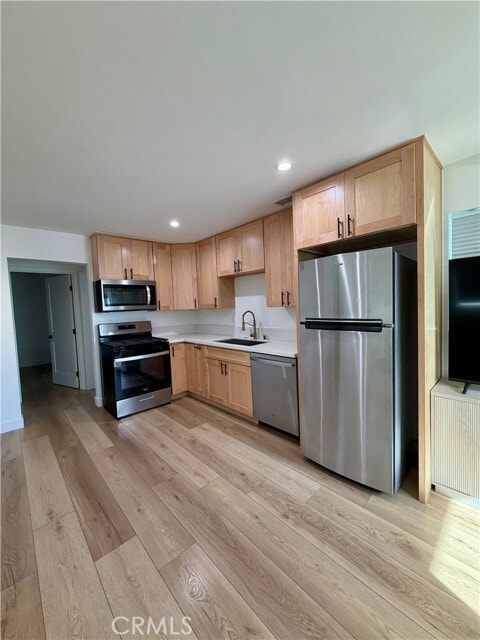 Foto del edificio - 5436 Kester Ave