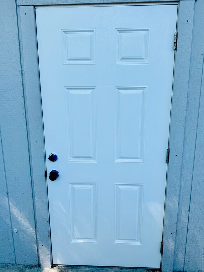 Puerta de entrada privada - 4432 Perch St
