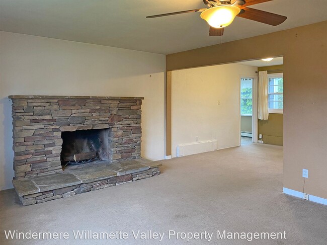Foto del edificio - 5 br, 2 bath House - 1515 NW 23rd
