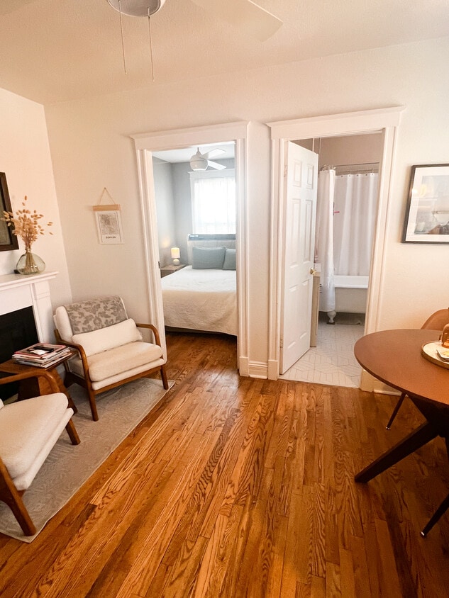 Primary Photo - 215 E 11th Ave