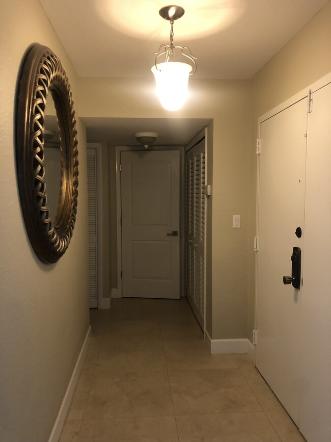 Building Photo - 5700 SW 127th Ave