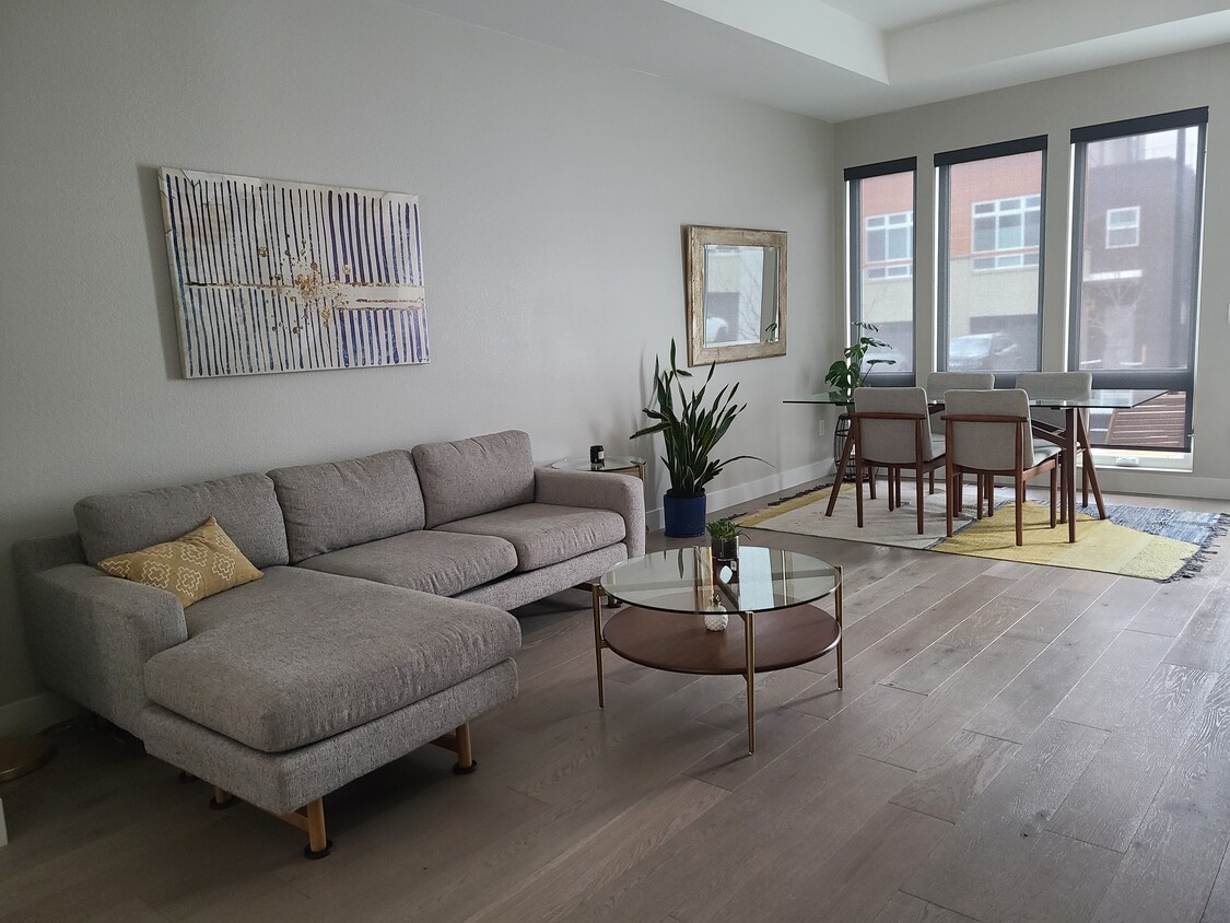 Foto principal - 2874 W Parkside Plz