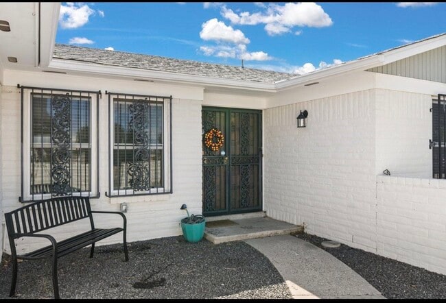 Building Photo - 12100 Woodland Ave NE