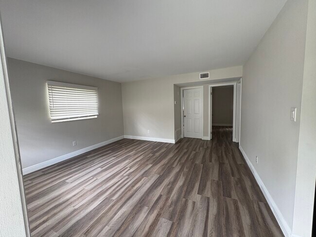 Foto del edificio - 14618 N 43rd St