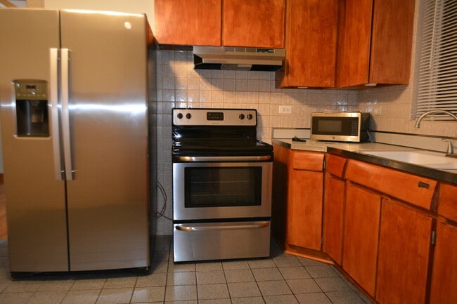 Building Photo - 7741 W Argyle St