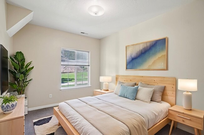 Bedroom 2 - Sterling Pointe Apartments