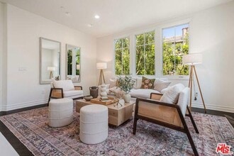 Building Photo - 6241 Crescent Park W
