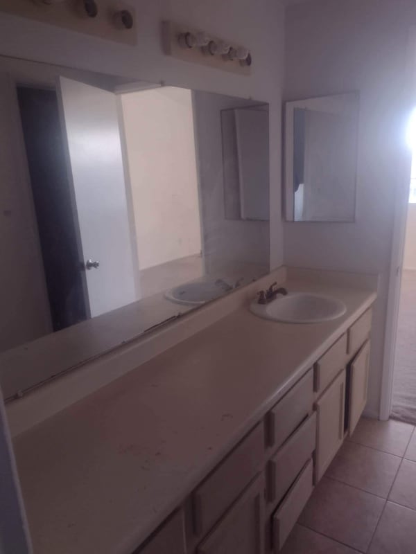 Photo - 12445 N 21st Ave (Phoenix, AZ)