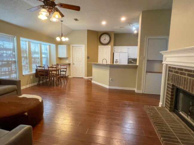 Building Photo - 2420 Creek Crossing Ct