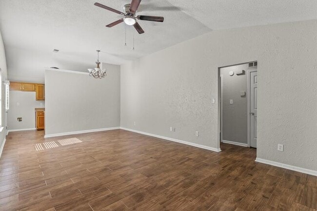 Building Photo - 4501 Stone Cross Dr