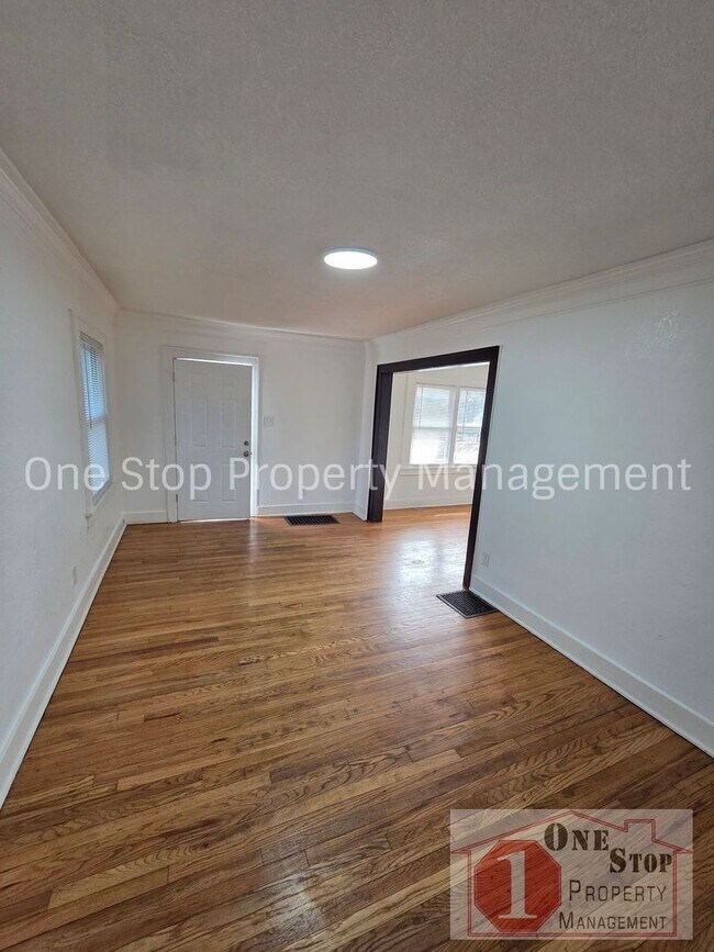 Foto del edificio - Beautiful 4 Bedroom 2 Bathroom in Kansas City!