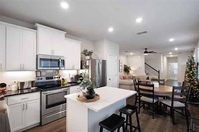 Building Photo - 1280 Lamar Dr