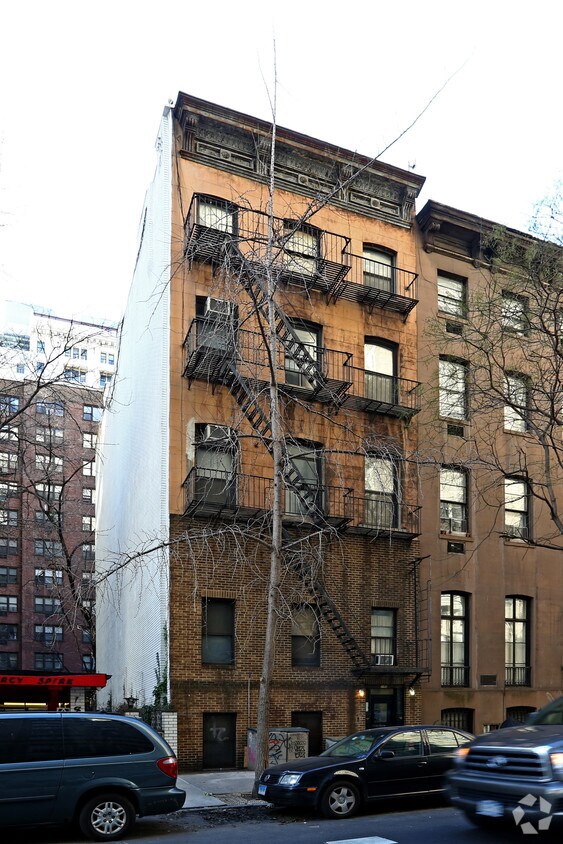 140 E 16th Street - 140 E 16th St