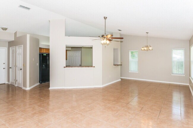 Foto del edificio - 3379 Deerfield Pointe Dr