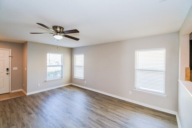 Building Photo - 3025 Bent Bow Ln