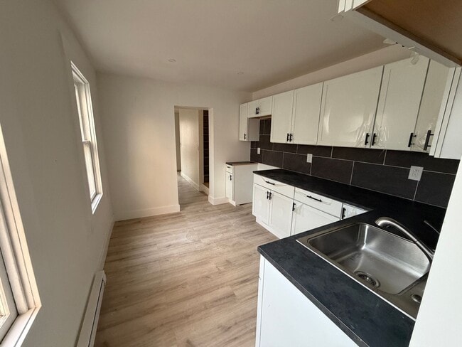 Foto del edificio - 49 S Bedford St