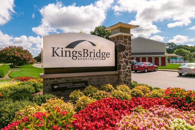 Building Photo - Kingsbridge