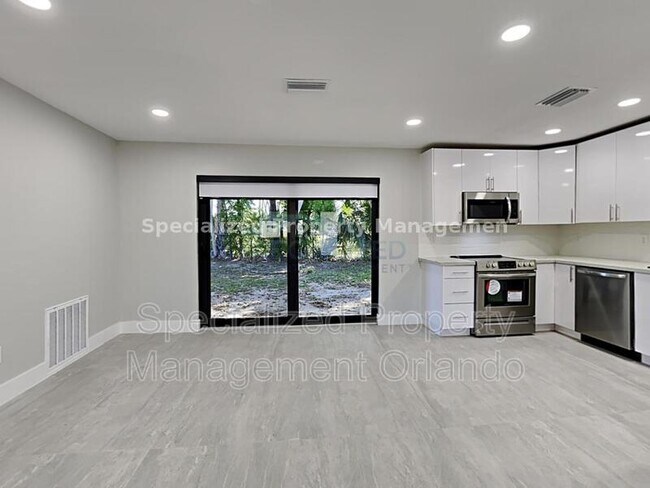 Building Photo - 539 S Keech St