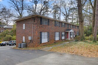 Building Photo - 465 Medlock Rd
