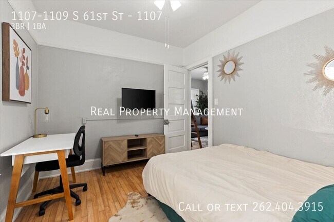 Foto del edificio - 1107-1109 S 61st St-1107