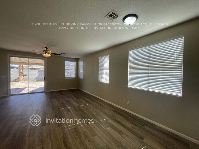 Foto del edificio - 948 Country Skies Ave