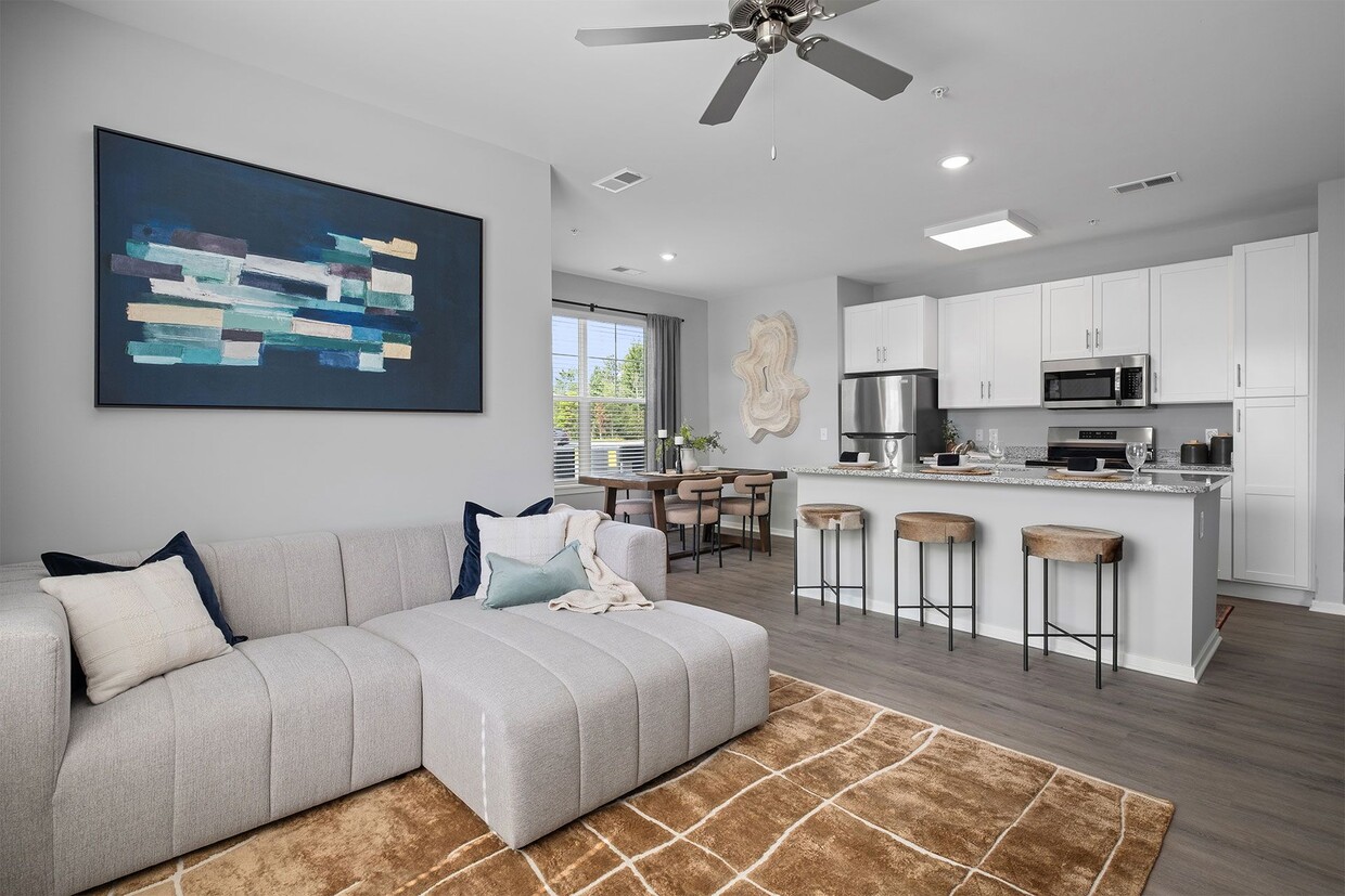 Primary Photo - Shoreline Flats Apartments