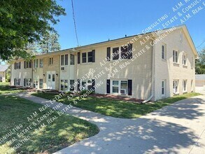 Building Photo - 2617 Patricia Dr