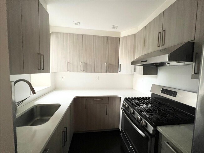 Foto del edificio - 560 67th St