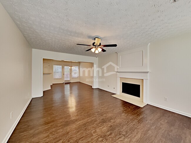 Building Photo - 4442 High Gate Dr NW