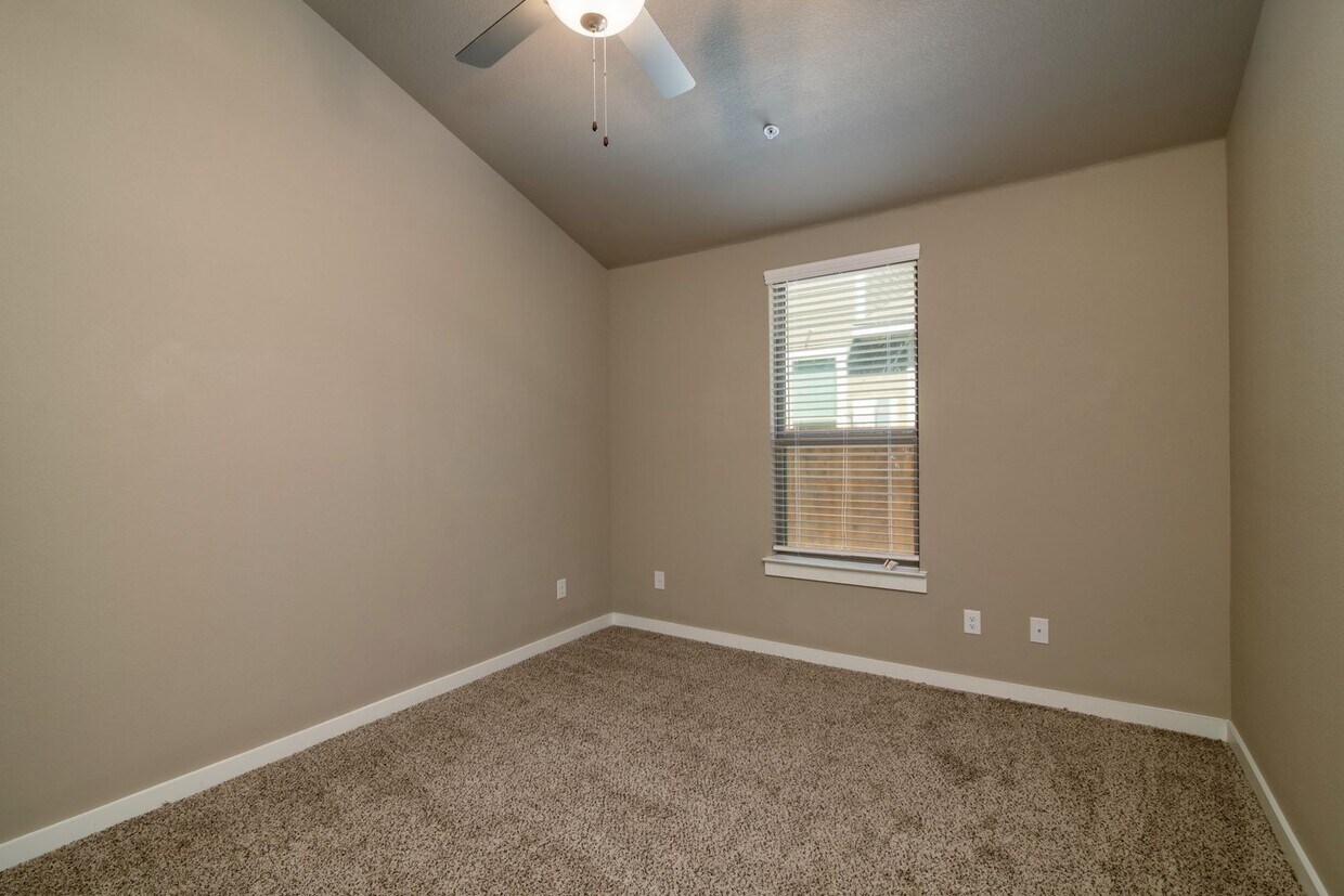 701 Harvest Moon Dr, Venus, TX 76084 Townhome Rentals in Venus TX