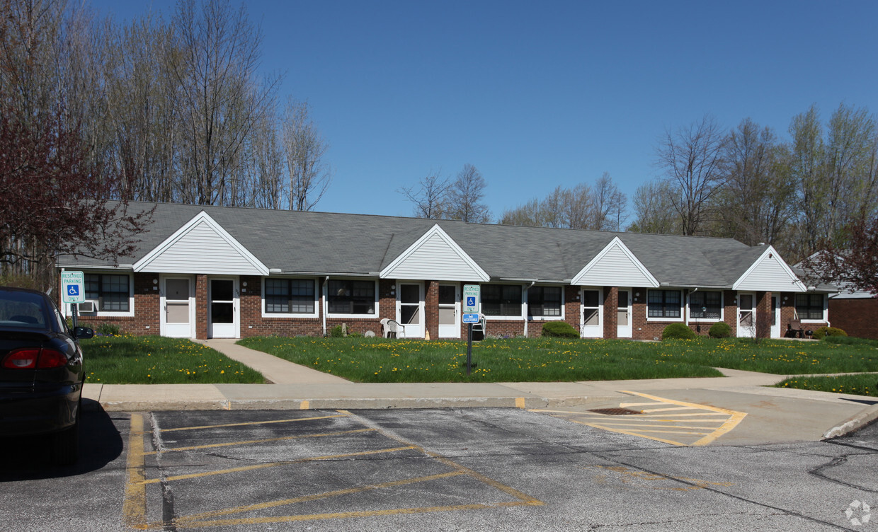 Building Photo - Madison Woods Apartments