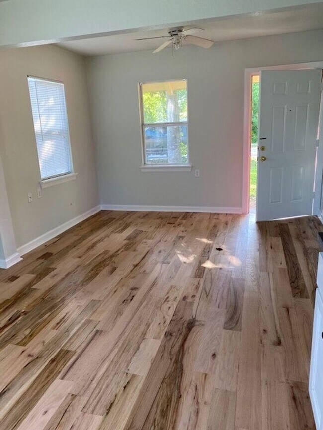 Foto del edificio - CUTE 1 BEDROOM / 1 BATH - SMITHVILLE HOME