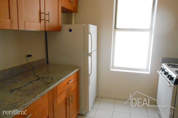 Foto principal - 4224 5th Ave