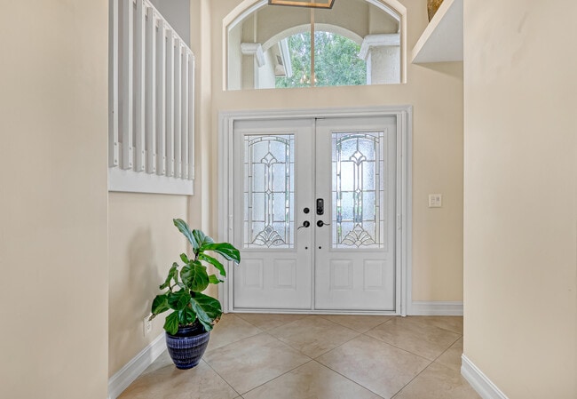 Building Photo - 6074 Las Colinas Cir